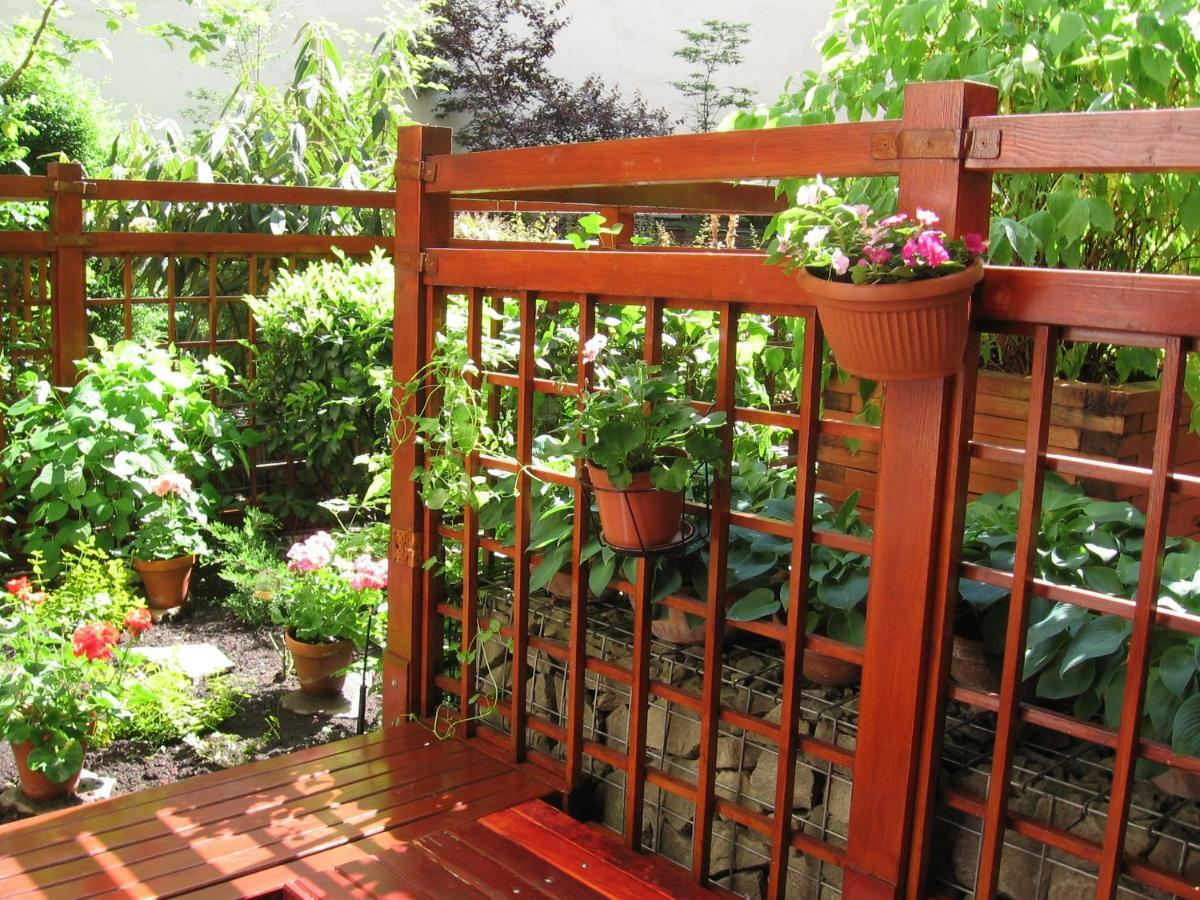 Downtown Garden Isle In Urban Style-Free Parking Apartment Budapest Exterior photo