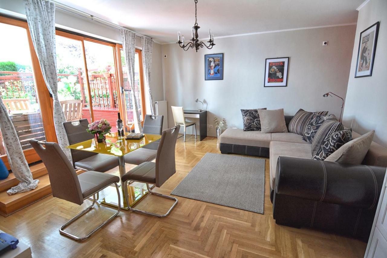 Downtown Garden Isle In Urban Style-Free Parking Apartment Budapest Exterior photo